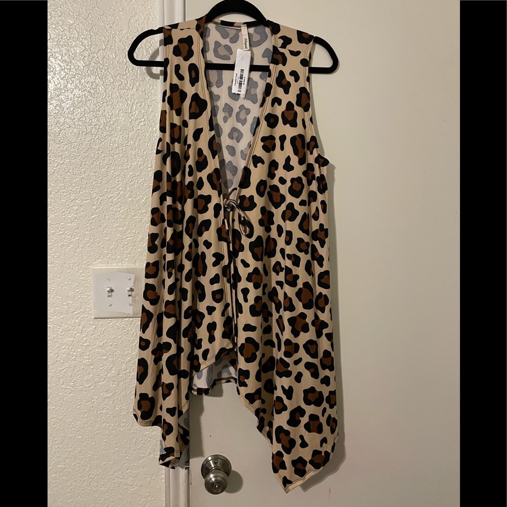 Cheetah vest Bnwt
